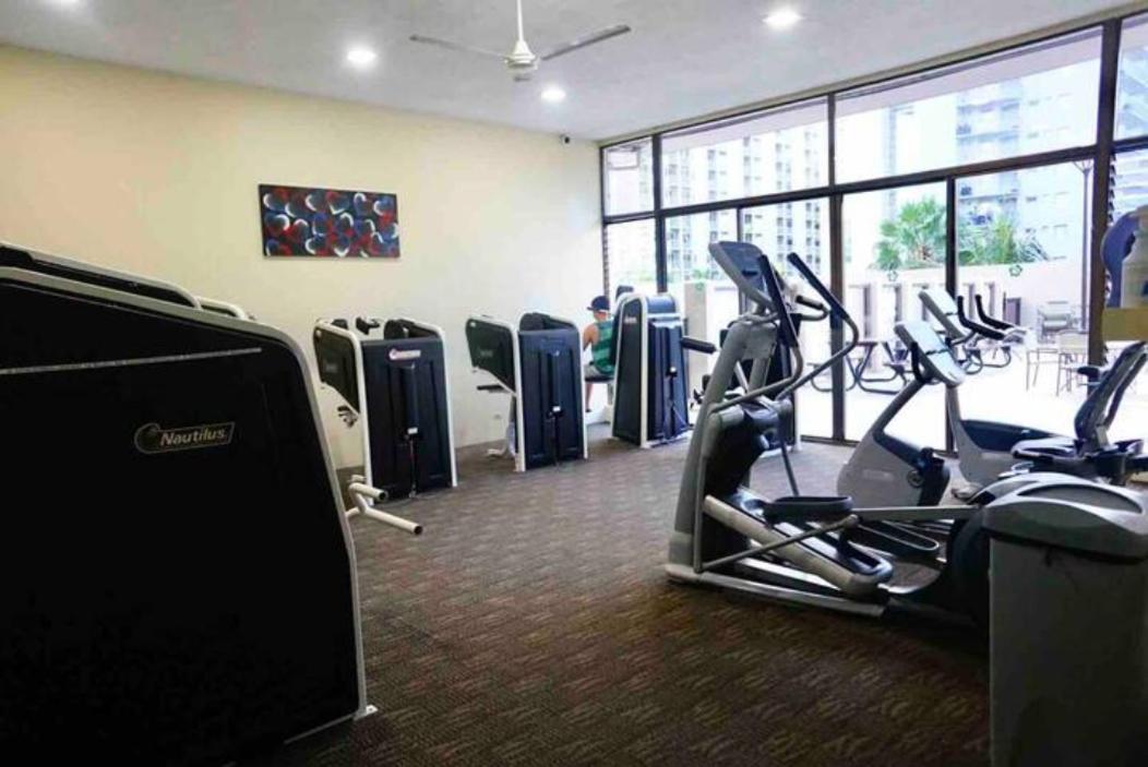 1414- Heart Of Waikiki With Kitchen - Free Parking - City View Honolulu Esterno foto