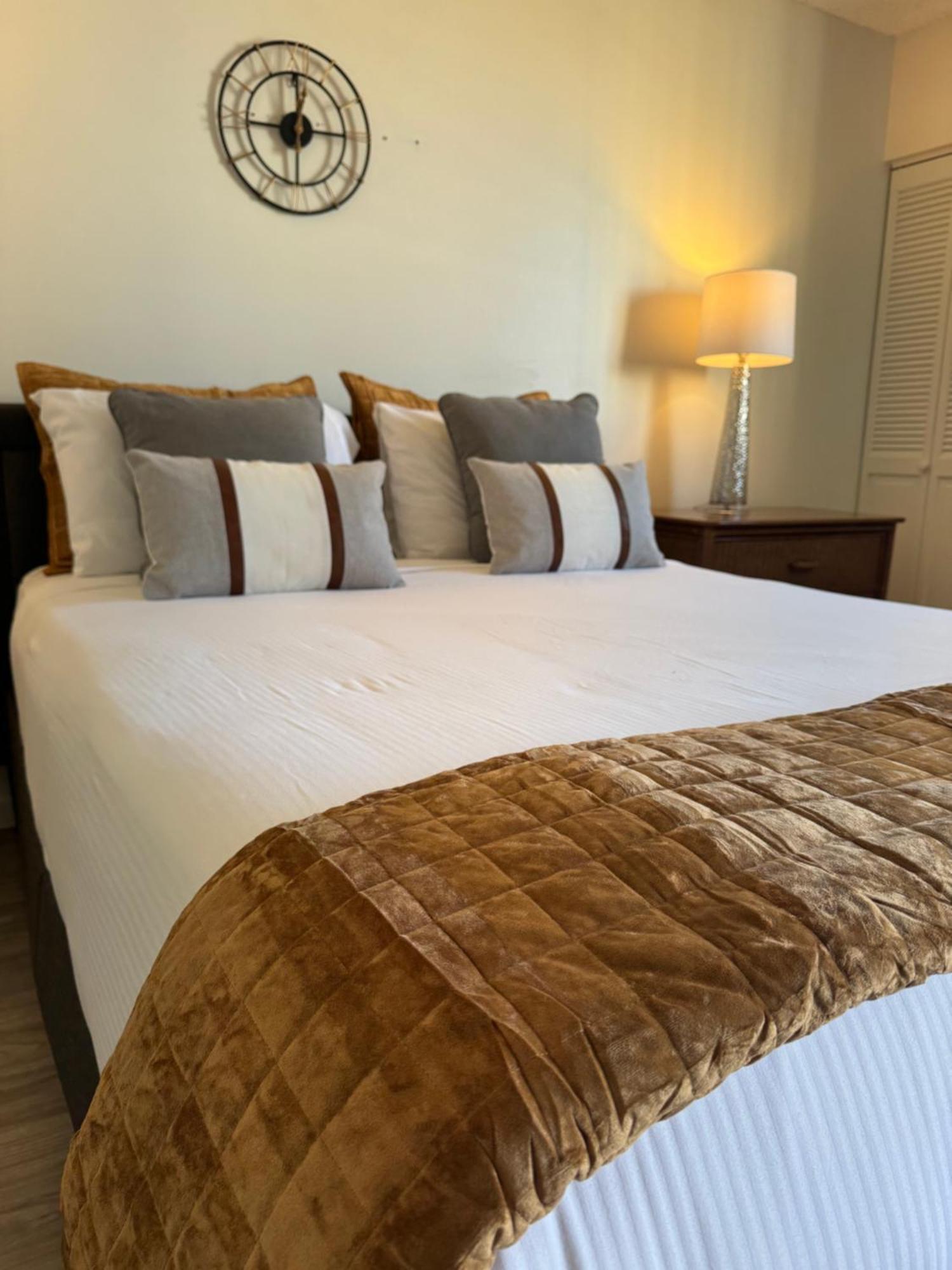 1414- Heart Of Waikiki With Kitchen - Free Parking - City View Honolulu Esterno foto